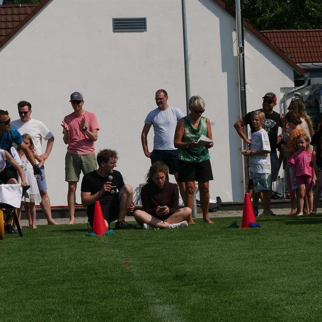 Spielewiese: Schubkarrenrennen