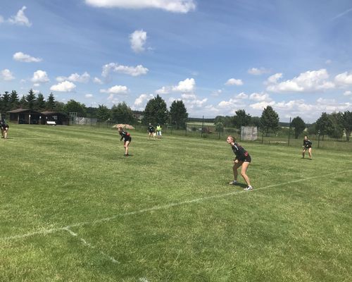 Letzter Spieltag für Faustballerinnen