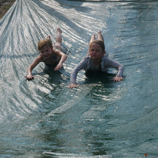 Spieleweise: Wasserrutsche