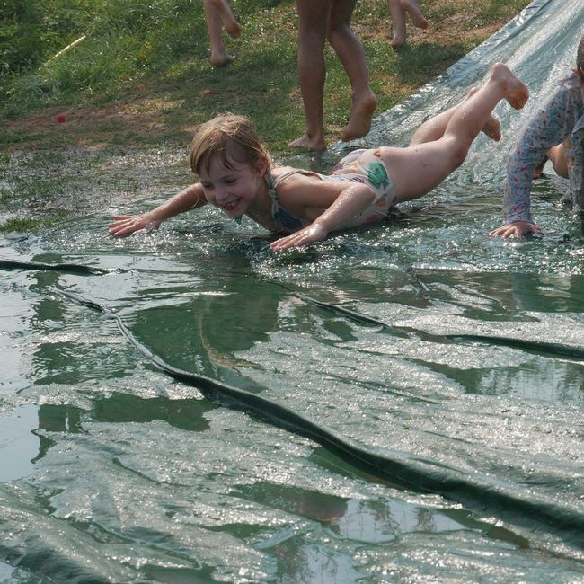 Spieleweise: Wasserrutsche